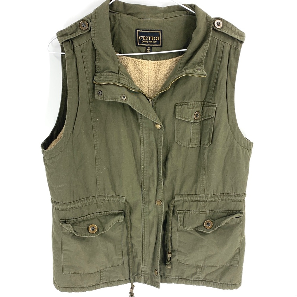 C'Esttoi Army green vest with cinched waist sz 2XL